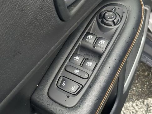 Used 2020 Jeep Compass Sport image 17