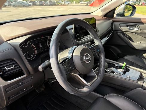 Used 2023 Nissan Rogue SL w/ SL Premium Package FWD image 14
