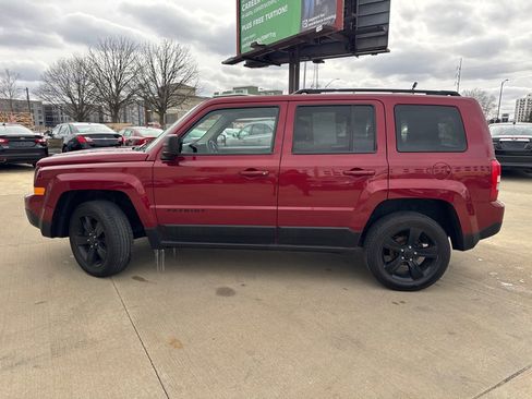 Used 2015 Jeep Patriot Sport w/ Power Value Group AWD/4WD image 11