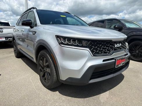Used 2022 Kia Sorento S w/ Panoramic Sunroof Package AWD/4WD image 18