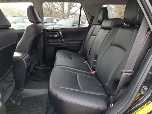 Used 2021 Toyota 4Runner TRD Off-Road Premium w/ Moonroof Package image 10