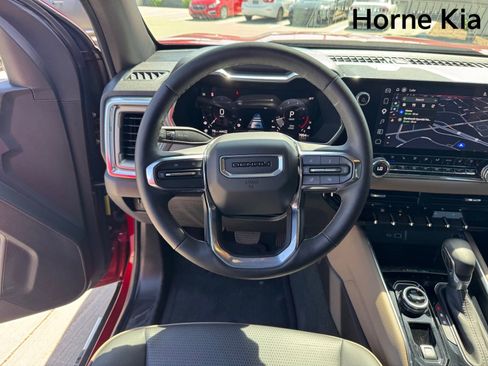 Used 2026 GMC Canyon Denali AWD/4WD image 16