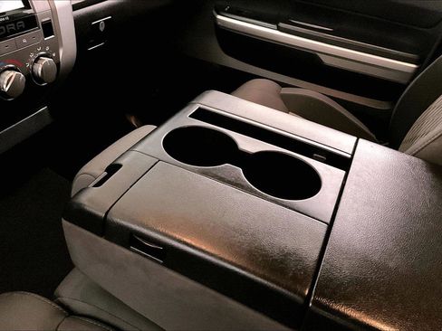 Used 2016 Toyota Tundra SR5 image 17