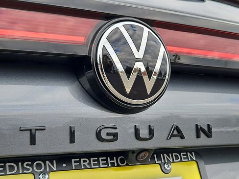 New 2026 Volkswagen Tiguan SE R-Line image 18