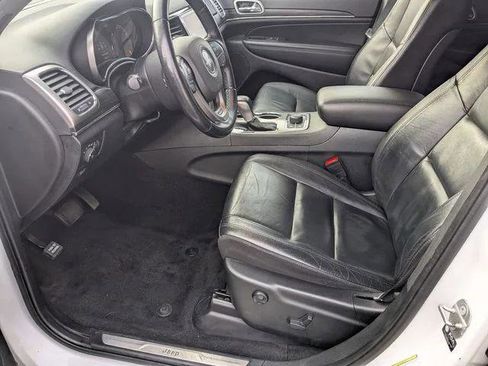 Certified 2022 Jeep Grand Cherokee Limited AWD/4WD image 13