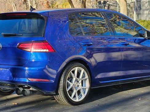 Used 2018 Volkswagen Golf R 4-Door image 5