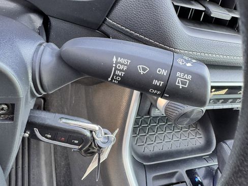 Used 2023 Toyota RAV4 LE image 10