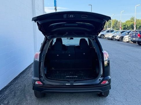 Used 2016 Toyota RAV4 LE FWD image 8