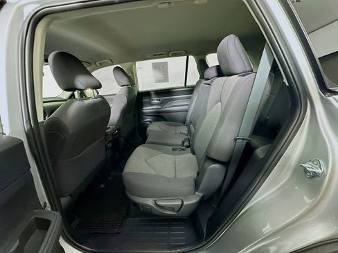 Used 2025 Toyota Grand Highlander AWD image 26