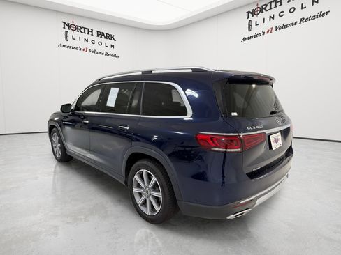 Used 2022 Mercedes-Benz GLS 450 4MATIC image 4