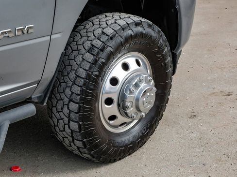 Used 2022 RAM 3500 Tradesman image 59