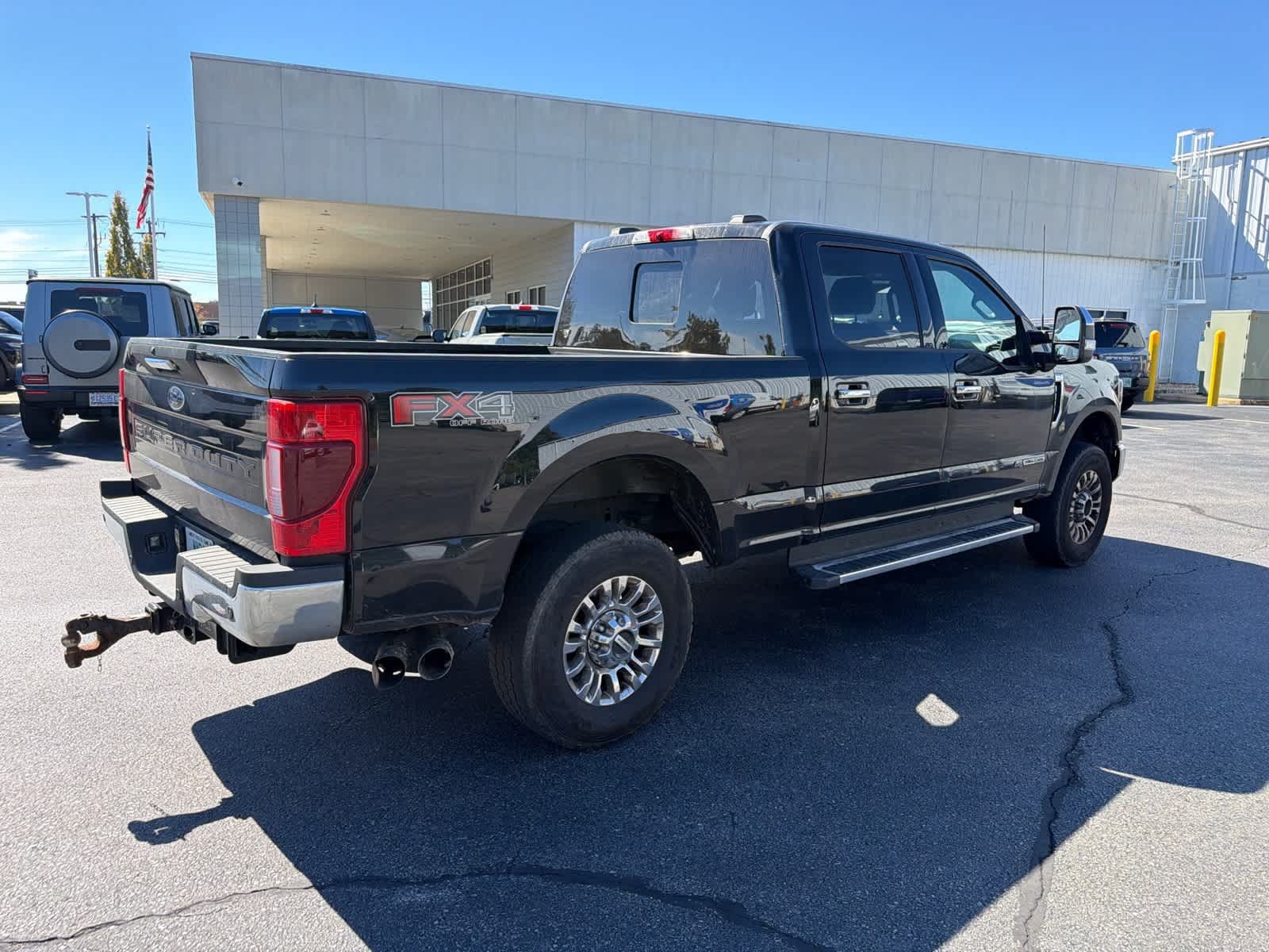 Used 2022 Ford F250 XLT w/ XLT Premium Package AWD/4WD image 7