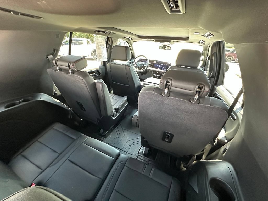 Used 2025 Chevrolet Tahoe RST w/ Comfort Package RWD image 29