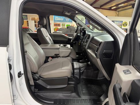 Used 2018 Ford F350 XL w/ Power Equipment Group image 20