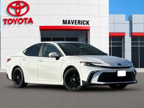 New 2026 Toyota Camry SE FWD image 7