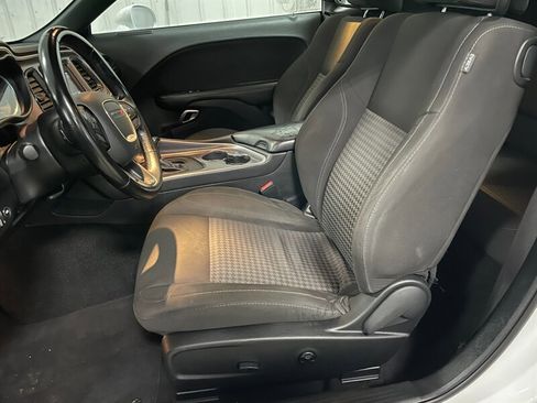 Used 2020 Dodge Challenger SXT image 16