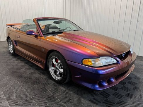 Used 1995 Ford Mustang GT RWD image 3