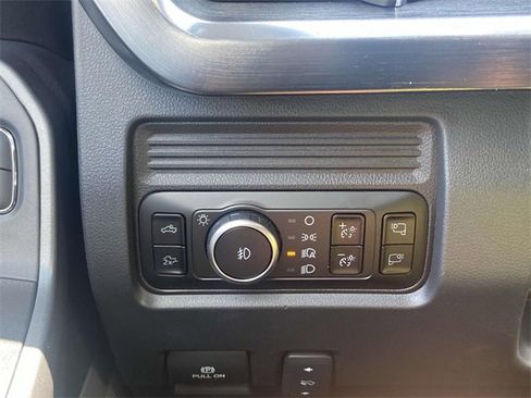 New 2025 Ford F350 Lariat w/ Black Appearance Package image 18