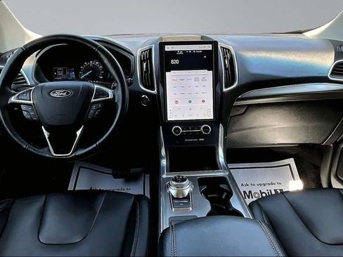Used 2022 Ford Edge Titanium AWD/4WD image 7