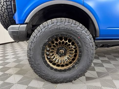 New 2025 Ford Bronco Badlands AWD/4WD image 9