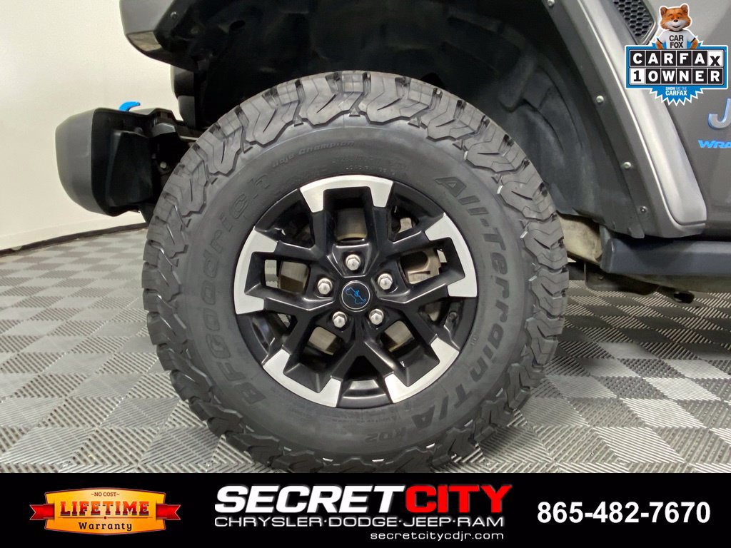 Used 2024 Jeep Wrangler Unlimited Rubicon 4xe w/ Technology Group AWD/4WD image 9