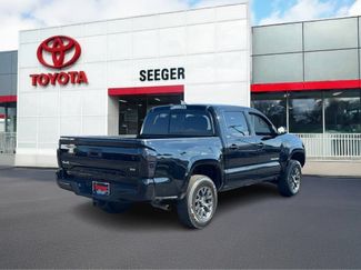 Used 2023 Toyota Tacoma SR5 w/ Technology Package AWD/4WD video 3
