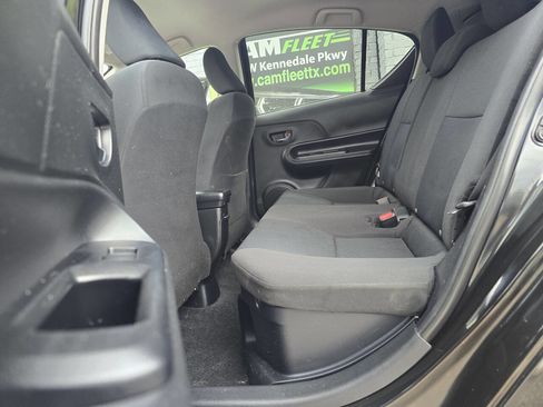 Used 2016 Toyota Prius C Two image 17