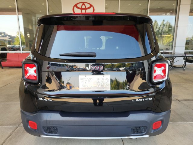 Used 2017 Jeep Renegade Limited AWD/4WD image 10