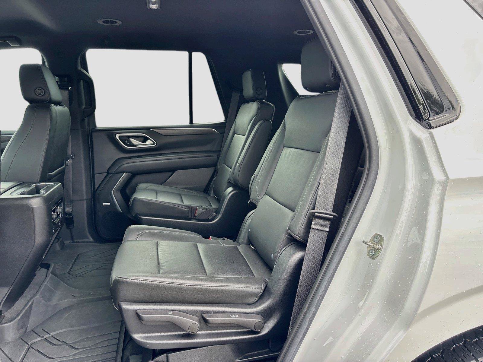 Used 2022 Chevrolet Tahoe Z71 w/ Luxury Package AWD/4WD image 25