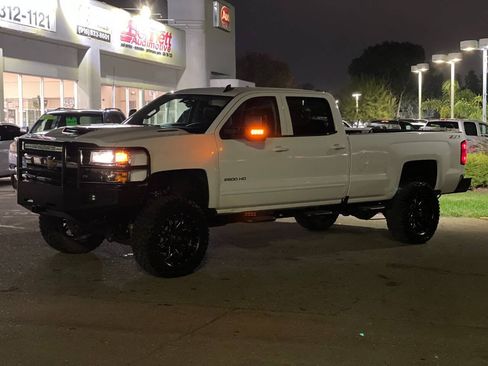 Used 2017 Chevrolet Silverado 2500 LT w/ Z71 Package, Off-Road AWD/4WD image 72