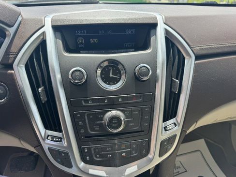 Used 2011 Cadillac SRX Luxury AWD/4WD image 14