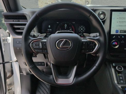 Certified 2025 Lexus GX 550 AWD/4WD image 9