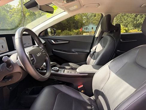 Used 2022 Kia EV6 Wind w/ Wind Technology Package AWD/4WD image 14