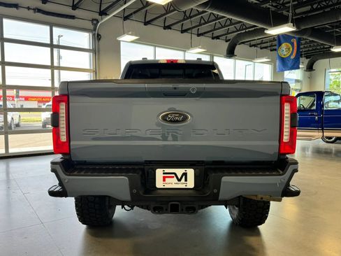 Used 2023 Ford F350 Lariat w/ Lariat Ultimate Package AWD/4WD image 7