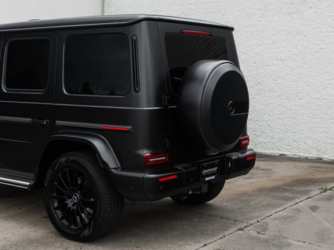 Used 2023 Mercedes-Benz G 550 image 16