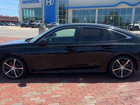 Certified 2024 Honda Civic Touring image 8