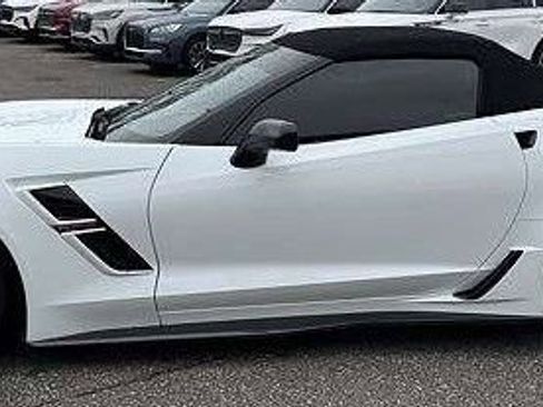 Used 2019 Chevrolet Corvette Grand Sport RWD image 4