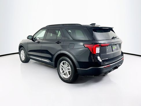 Used 2025 Ford Explorer Active image 5