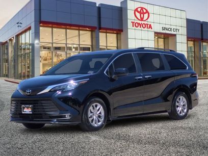 Certified 2026 Toyota Sienna XLE