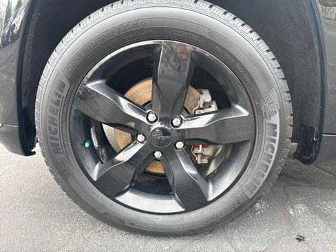 Used 2016 Jeep Grand Cherokee High Altitude image 9