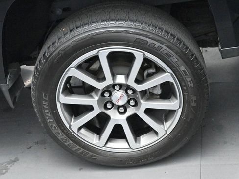 Used 2022 GMC Canyon Denali image 36