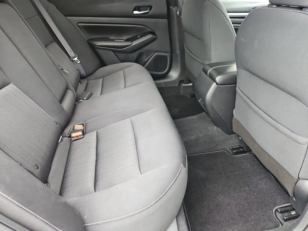 Used 2020 Nissan Altima 2.5 S FWD image 14