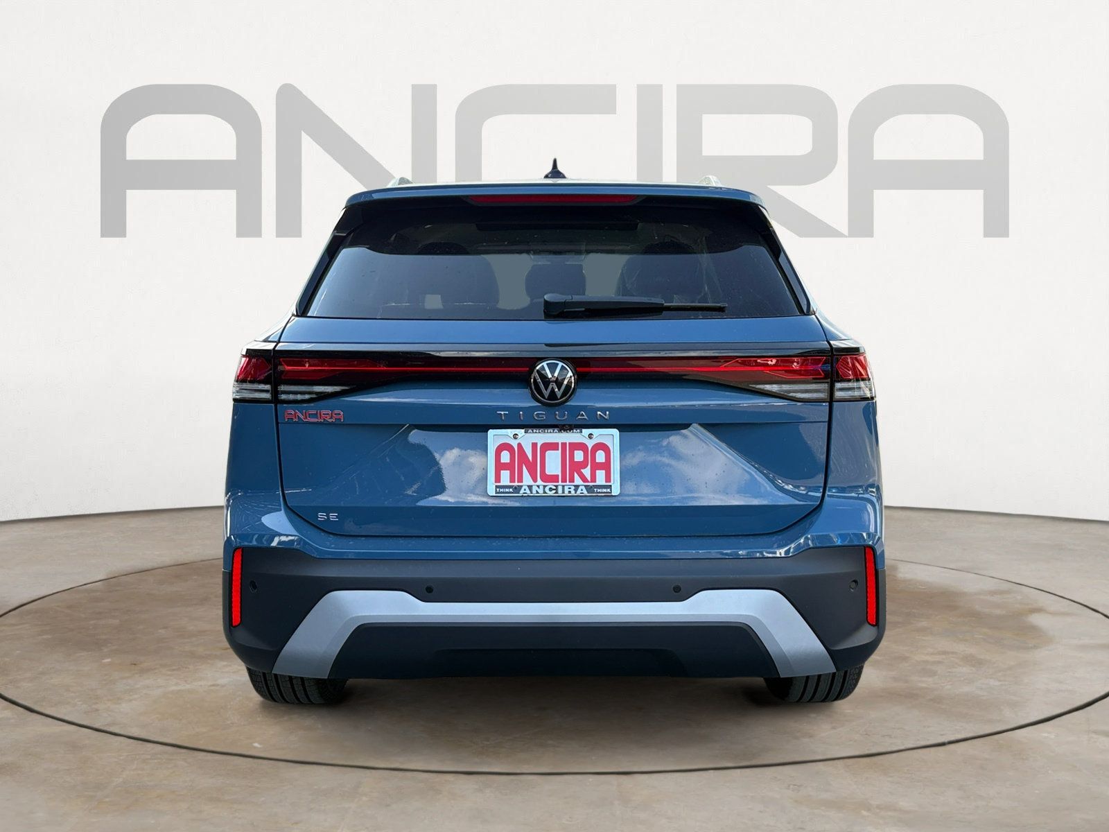 New 2026 Volkswagen Tiguan SE FWD image 9
