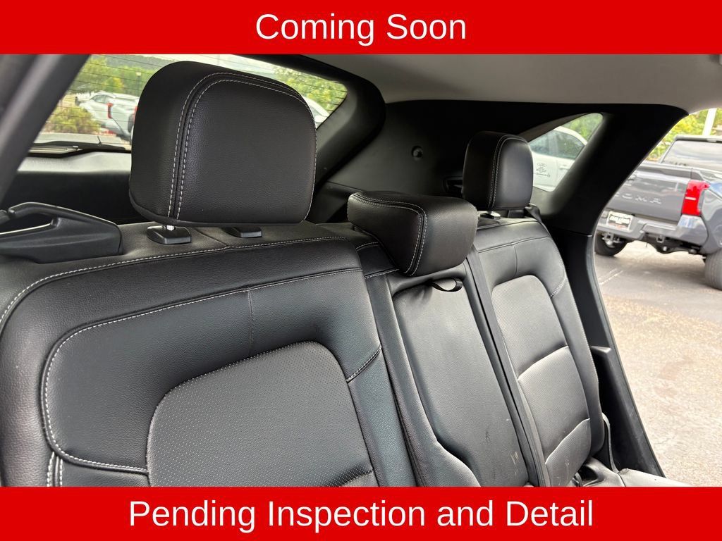 Used 2022 Ford Escape SEL AWD/4WD image 17