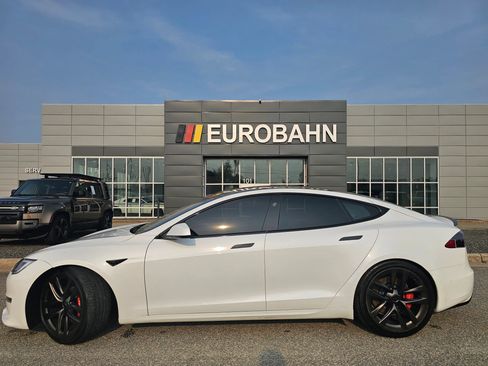 Used 2021 Tesla Model S Plaid AWD/4WD image 2