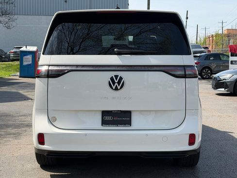 Used 2025 Volkswagen ID. Buzz Pro S image 9