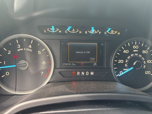 Used 2018 Ford F150 XLT w/ Equipment Group 302A Luxury AWD/4WD image 16