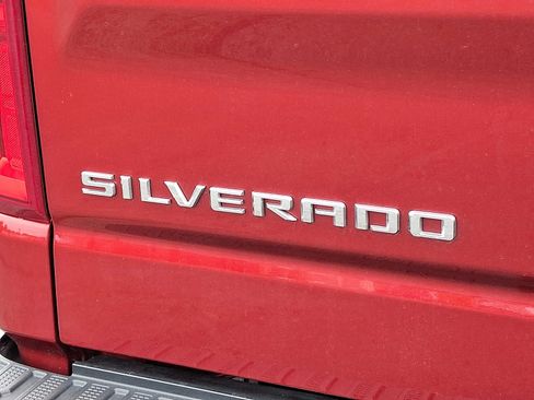 Used 2023 Chevrolet Silverado 1500 RST w/ Z71 Off-Road Package AWD/4WD image 30