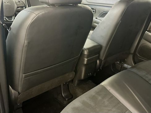 Used 2024 Mitsubishi Outlander Sport AWD image 27