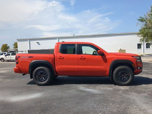 New 2025 Nissan Frontier PRO-4X w/ Pro Convenience Package image 3